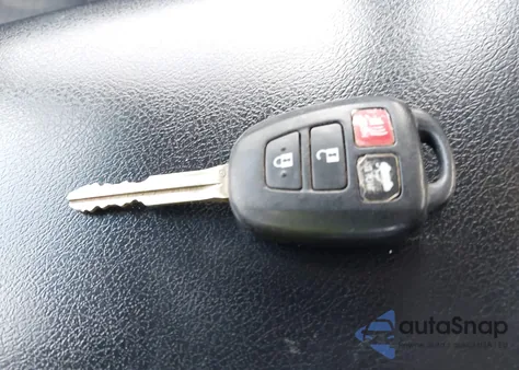 2014 Toyota Camry Se z USA, uszkodzony, nr VIN 4T1BF1FK6EU429404